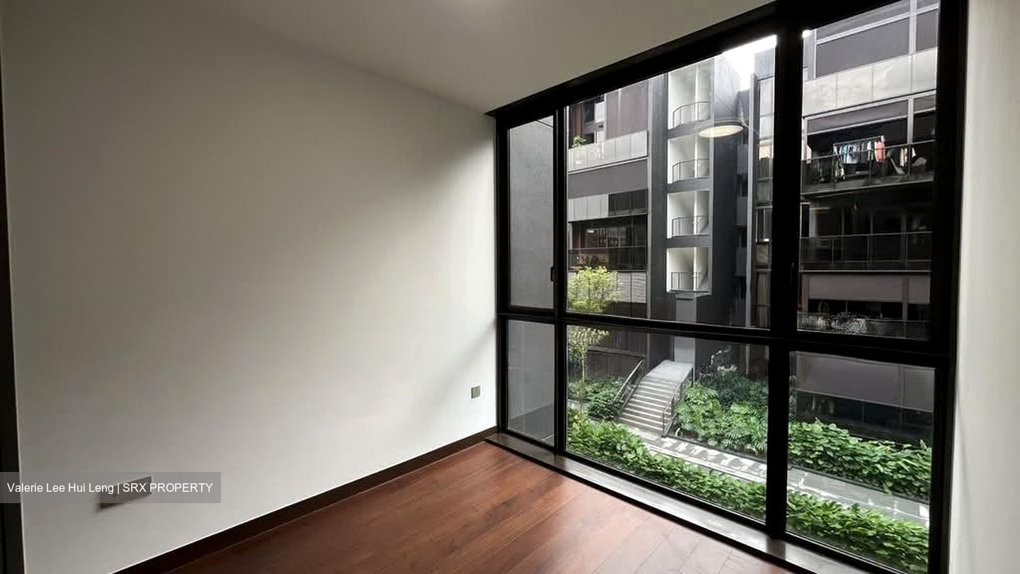 The Commodore (D27), Condominium #561010481